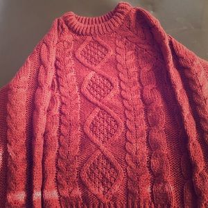 Maroon H&M sweater